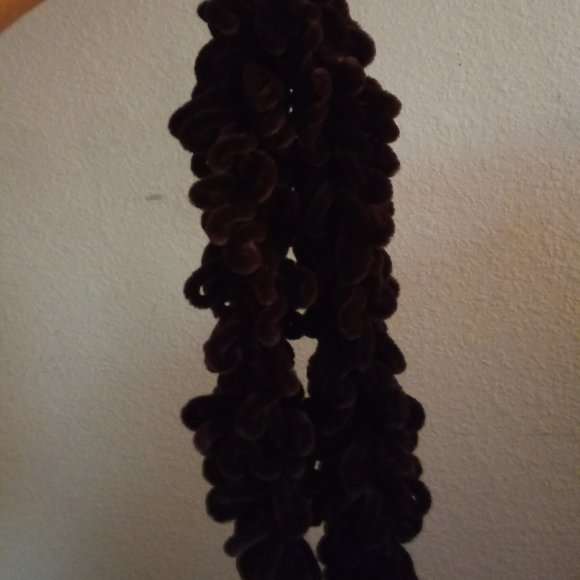 Brown Loop Scarf - Picture 8 of 8